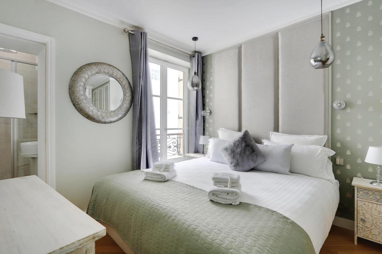 Pick A Flat'S Apartments In Montmartre - Rue Lepic Paris Exterior photo