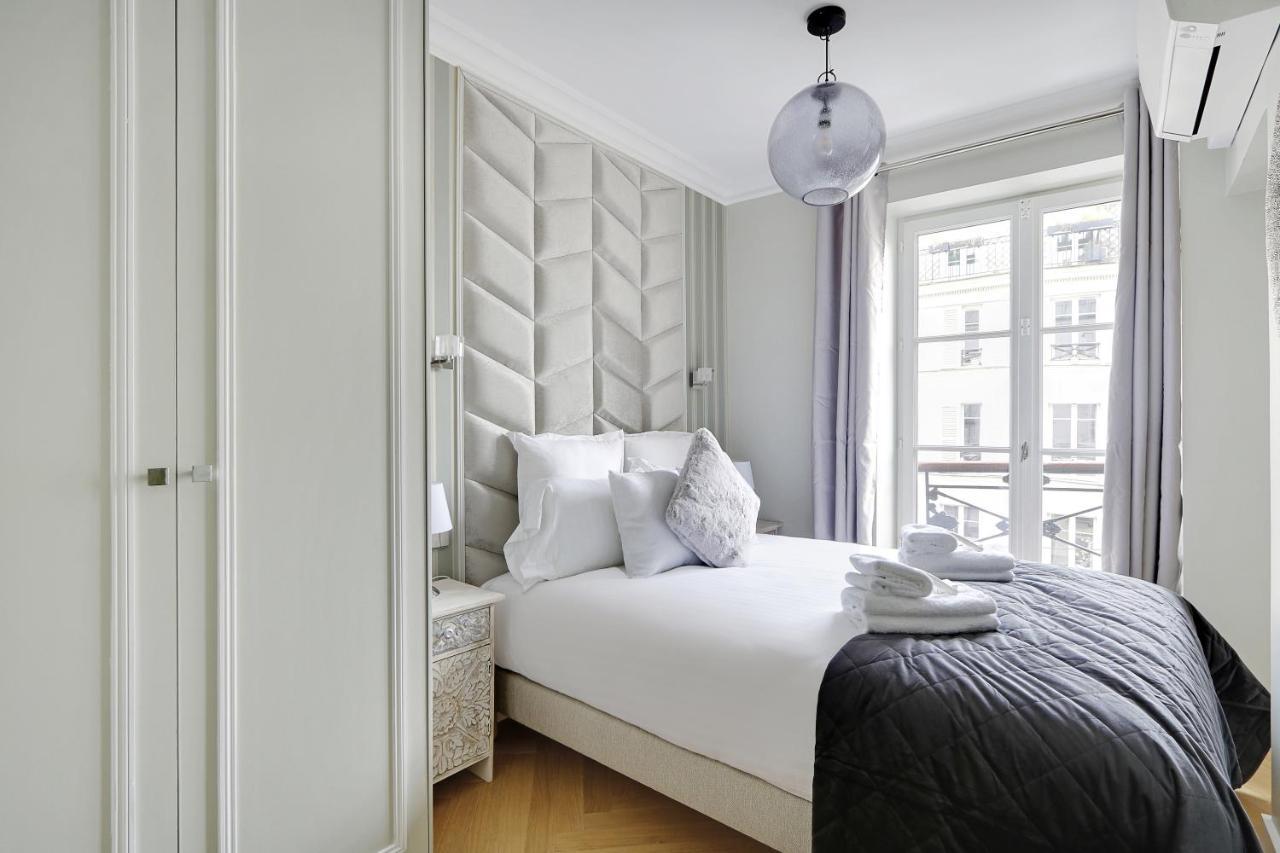 Pick A Flat'S Apartments In Montmartre - Rue Lepic Paris Exterior photo