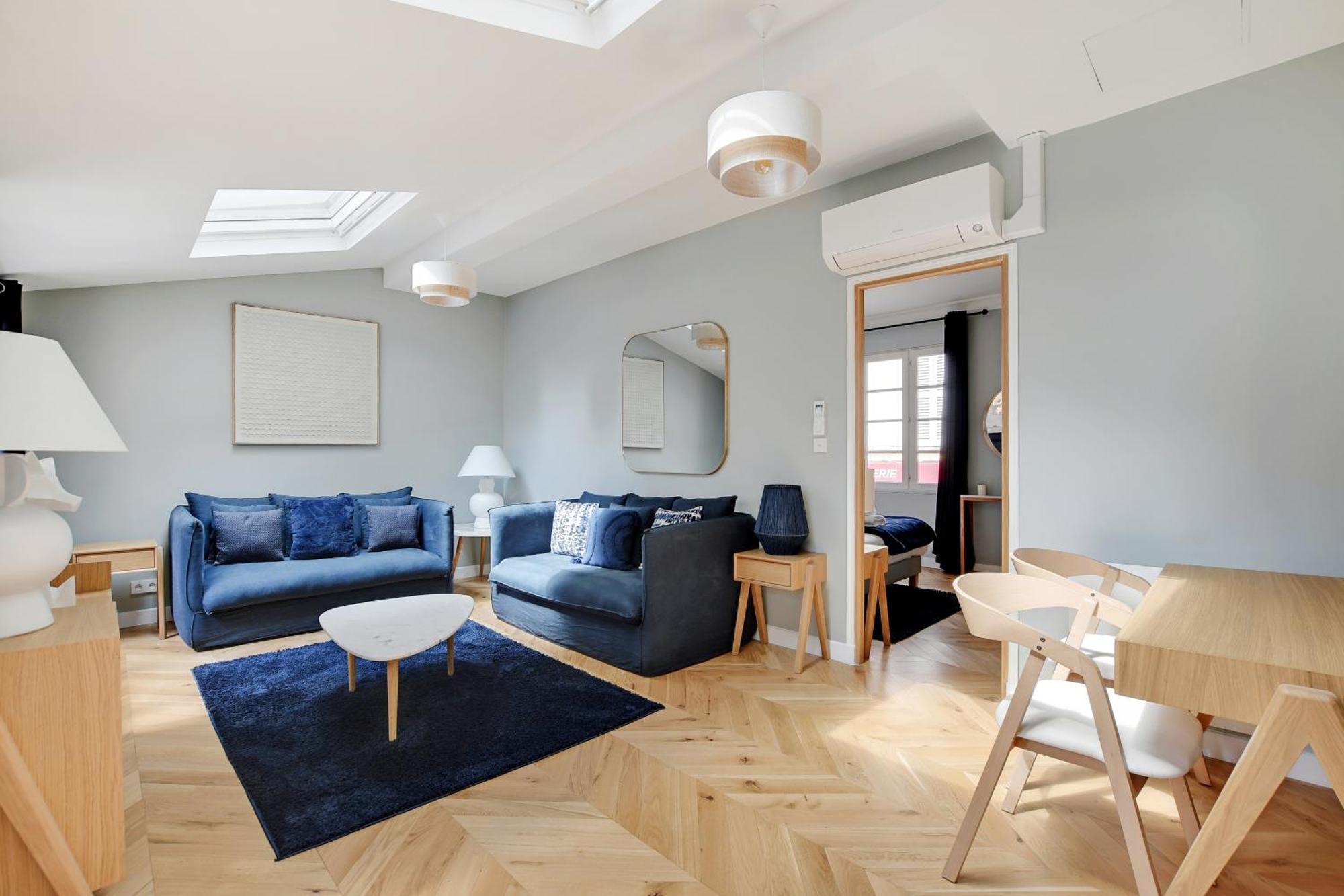 Pick A Flat'S Apartments In Montmartre - Rue Lepic Paris Exterior photo